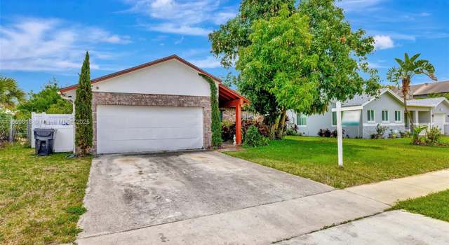 Photo of 1905 SW 87th Ave, North Lauderdale, FL 33068