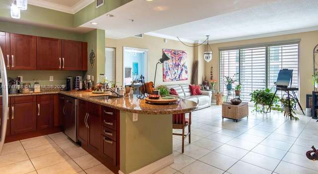 Photo of 7270 SW 88th St Unit B308, Miami, FL 33156