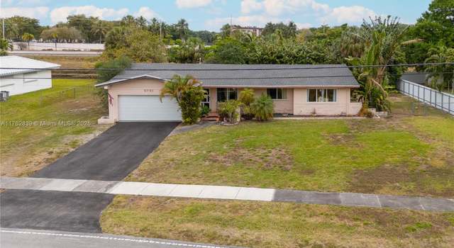 Photo of 5791 Pine Ter, Plantation, FL 33317