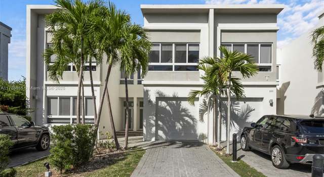 Photo of 2453 NE 135th St, North Miami, FL 33181