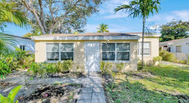 Photo of 1645 NE 180th St, North Miami Beach, FL 33162