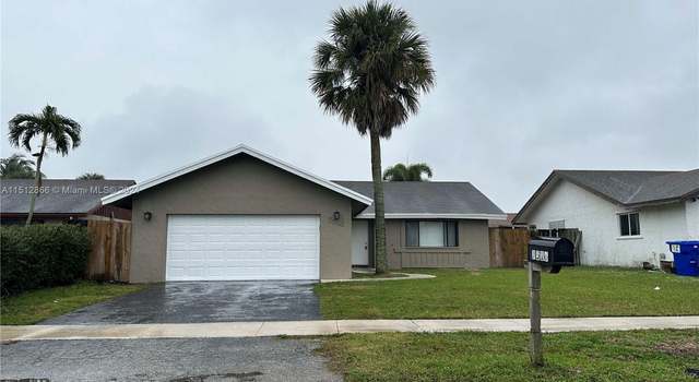 Photo of 7516 SW 6th Ct, North Lauderdale, FL 33068