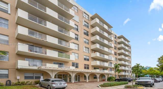 Photo of 1455 N Treasure Dr Unit 4D, North Bay Village, FL 33141