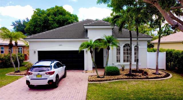 Photo of 16597 SW 1st St, Pembroke Pines, FL 33027