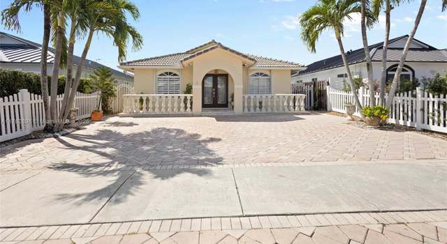 Photo of 10038 NW 127th Ter, Hialeah Gardens, FL 33018