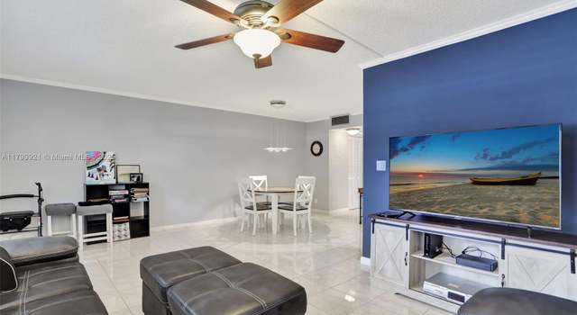 Photo of 2405 Antigua Cir Unit E1, Coconut Creek, FL 33066