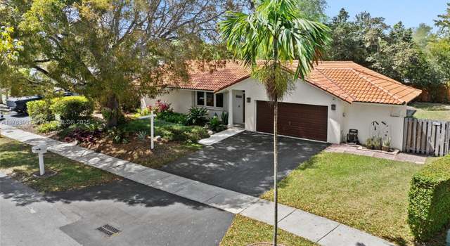 Photo of 11240 SW 114th Ct, Miami, FL 33176