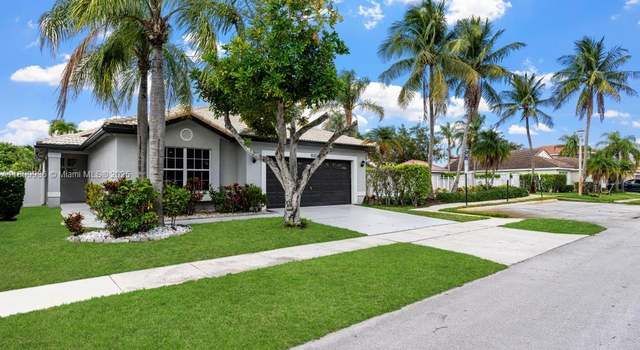 Photo of 18311 NW 19th St, Pembroke Pines, FL 33029