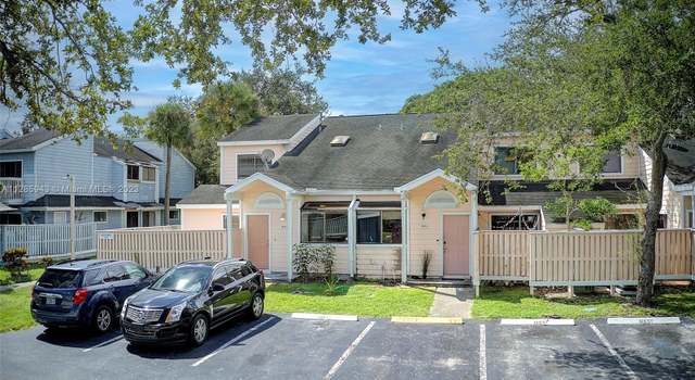 Photo of 1833 Runners Way, North Lauderdale, FL 33068