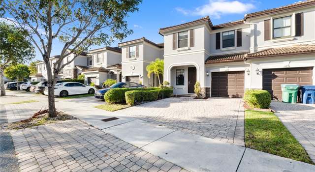 Photo of 11637 NW 87th Ln, Doral, FL 33178