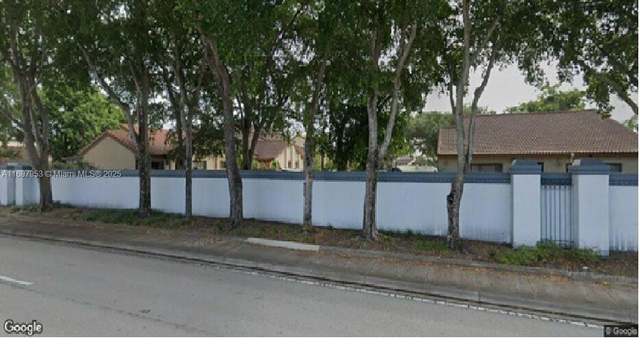 Photo of 6637 NW 178 Th Ter, Hialeah, FL 33015