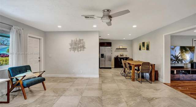 Photo of 1083 SW 25th Pl, Boynton Beach, FL 33426