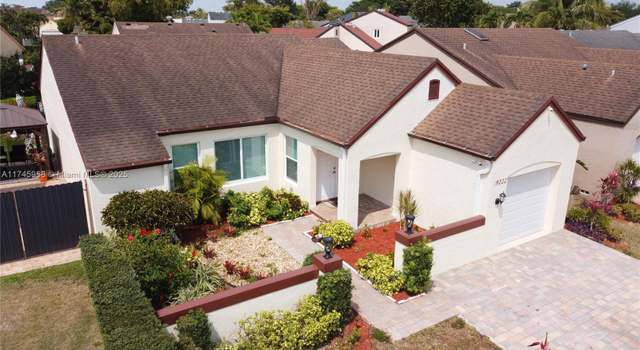 Photo of 19222 NW 80th Ct, Hialeah, FL 33015
