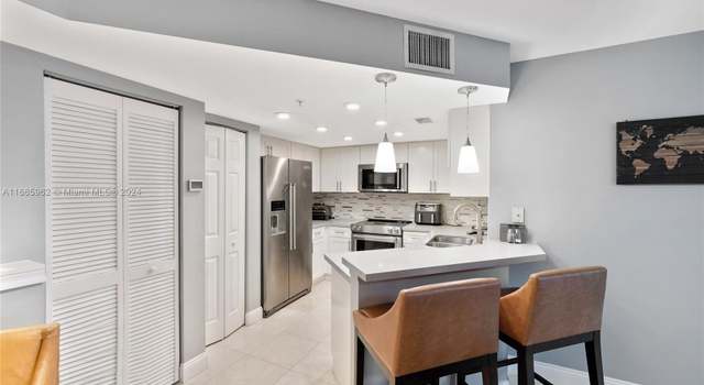 Photo of 2021 SE 10th Ave #204, Fort Lauderdale, FL 33316
