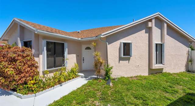Photo of 21887 Rainberry Park Cir, Boca Raton, FL 33428