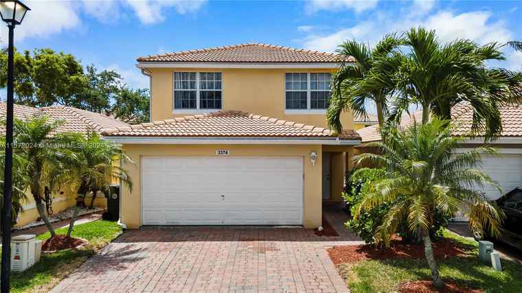 Photo of 3374 Commodore Ct West Palm Beach, FL 33411