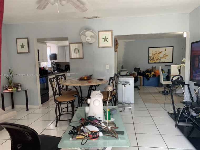 Photo of 1147 NW 46th St Miami, FL 33127
