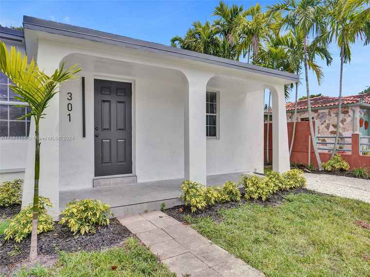 Photo of 301 SW 62nd Ave Miami, FL 33144