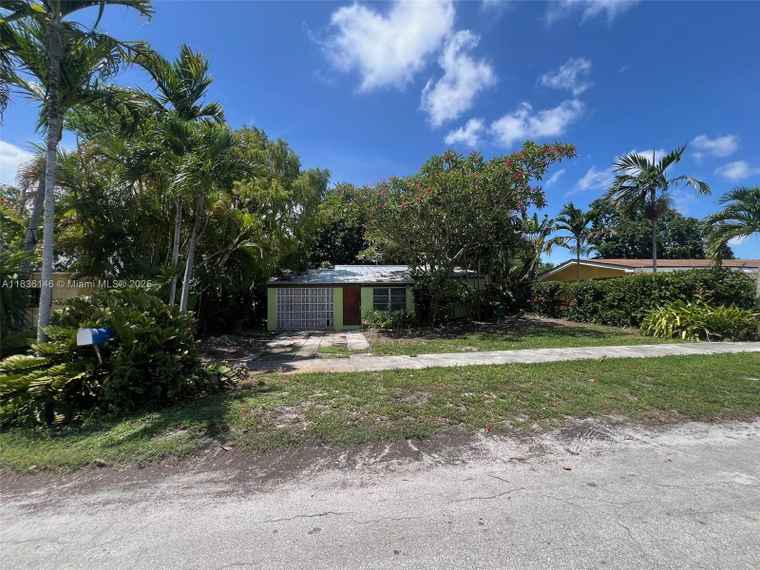 Photo of 1151 NW 112th St Miami, FL 33168