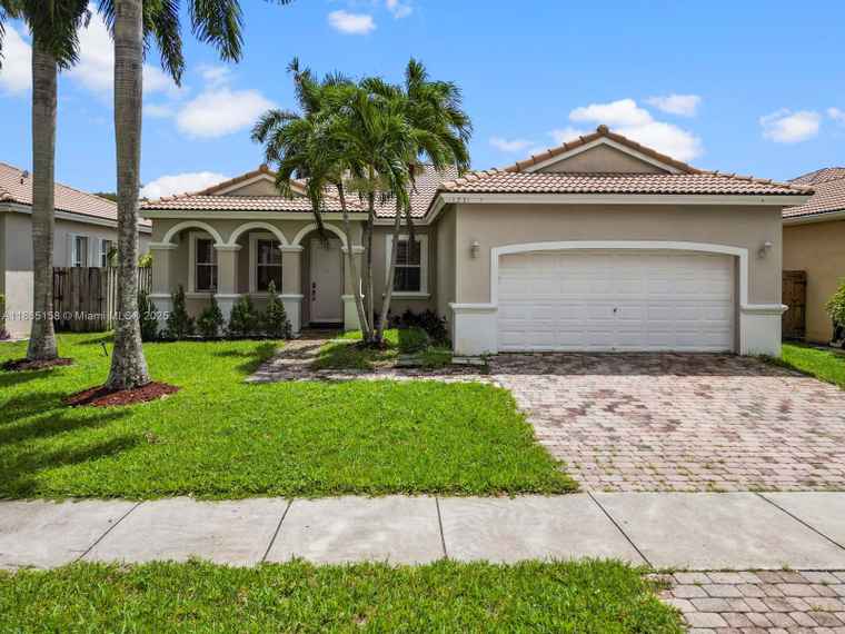 Photo of 1231 SE 16th Ave Homestead, FL 33035