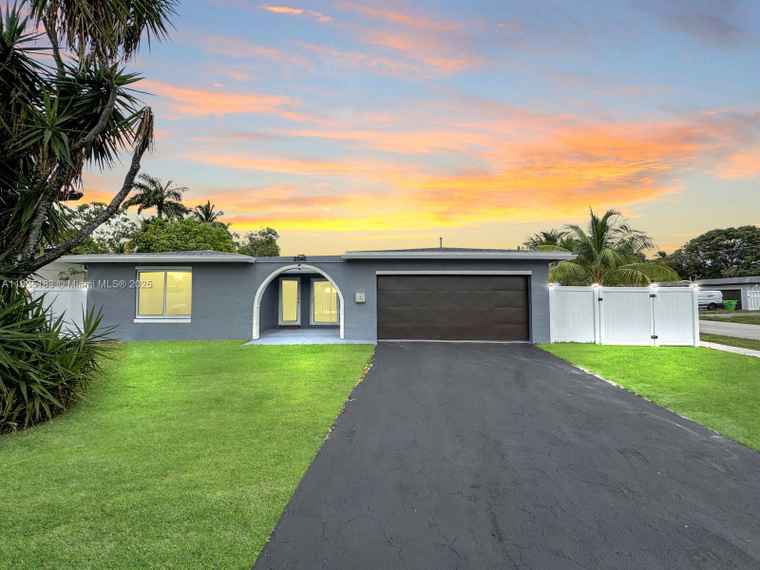 Photo of 2040 NW 86th Ave Sunrise, FL 33322