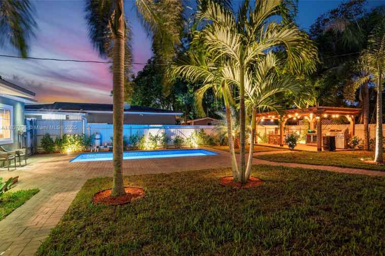 Photo of 1309 SW 22nd Ter Fort Lauderdale, FL 33312