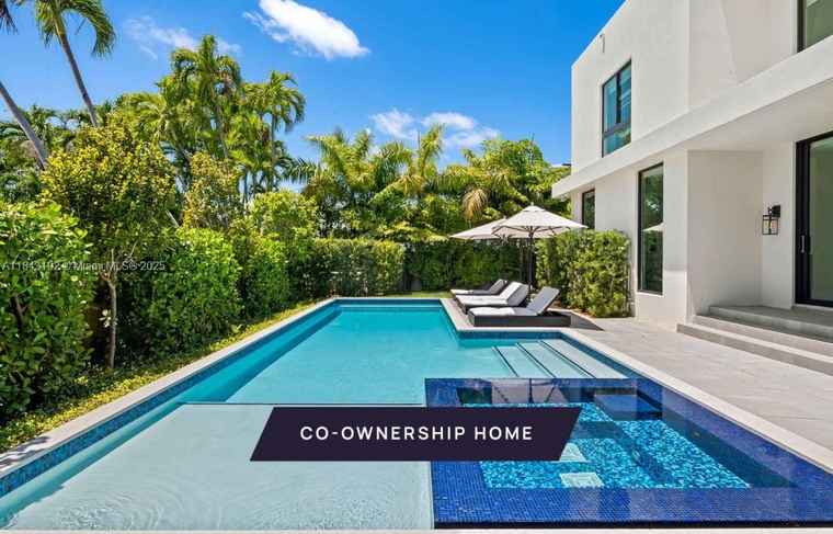 Photo of 5288 Alton Rd Miami Beach, FL 33140