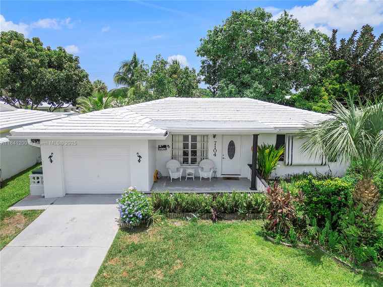 Photo of 7104 NW 71st Ave Tamarac, FL 33321