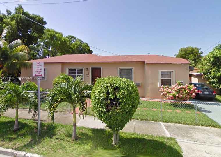 Photo of 3200 SW 2nd St Miami, FL 33135