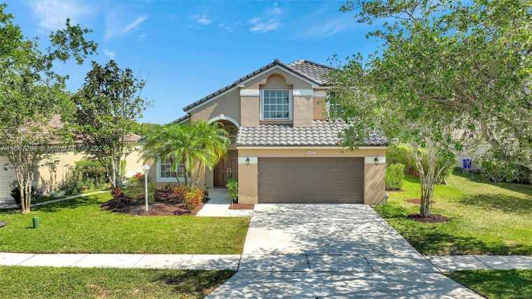 Photo of 14350 NW 11th St Pembroke Pines, FL 33028