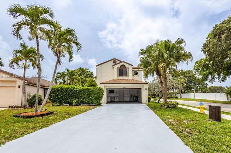 Photo of 3420 NW 21st Ct Coconut Creek, FL 33066