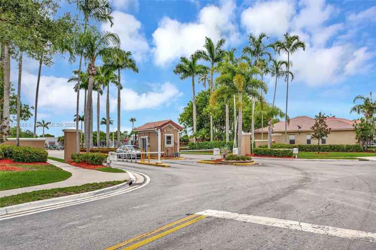 Photo of 16103 Opal Creek Dr Weston, FL 33331