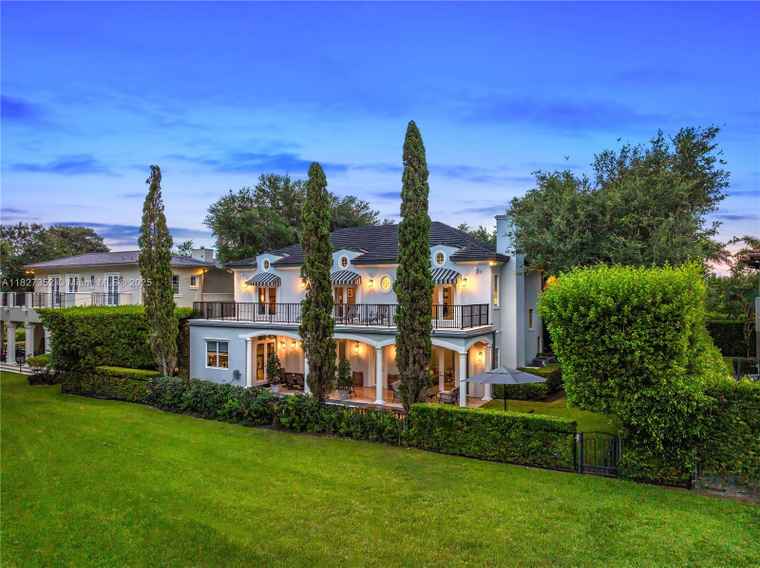 Photo of 1171 Tiara Ct Coral Gables, FL 33134