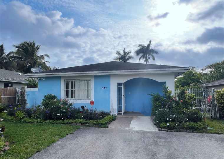 Photo of 327 NW 5th Ave Homestead, FL 33030