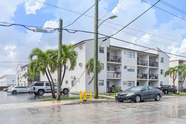 Photo of 142 SW 18th Ave #35 Miami, FL 33135
