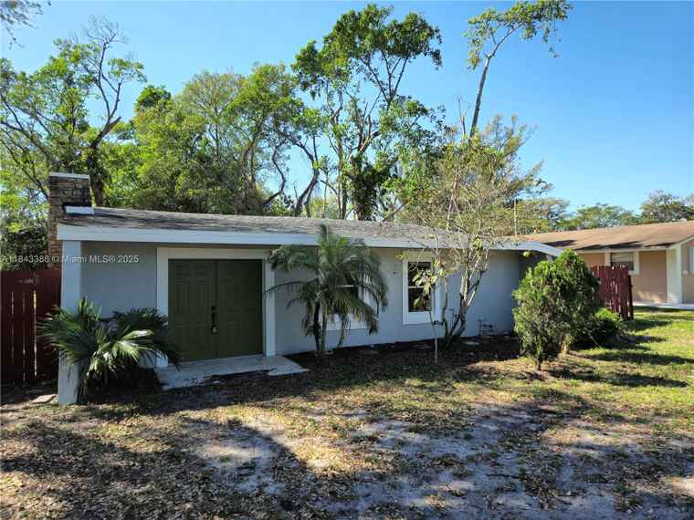 Photo of 6208 SW 26th St Miramar, FL 33023
