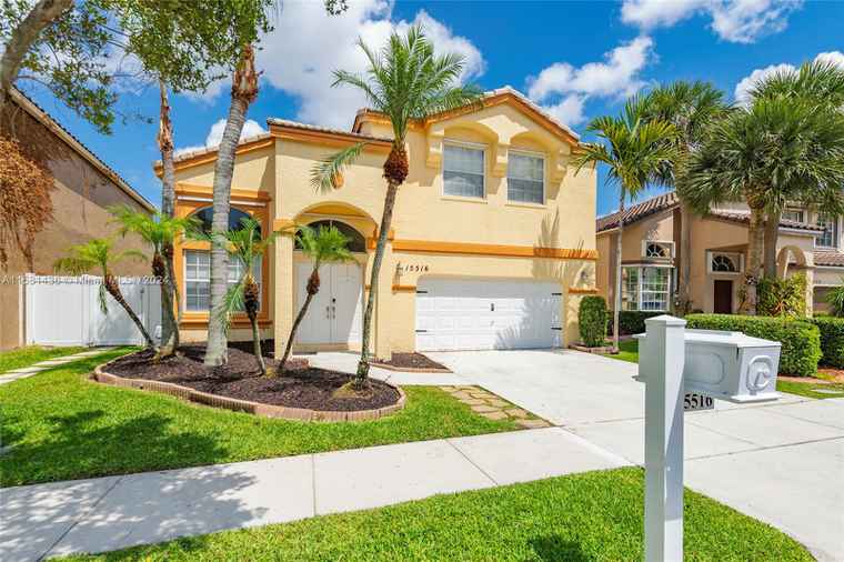 Photo of 15516 NW 12th Ct Pembroke Pines, FL 33028