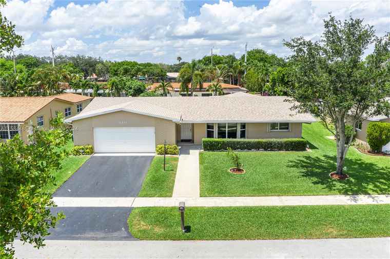 Photo of 11431 NW 23rd St Pembroke Pines, FL 33026