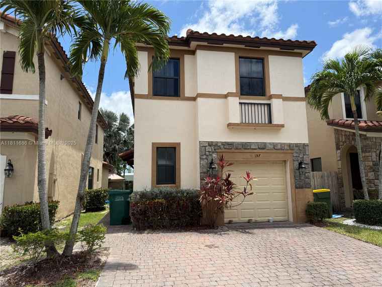 Photo of 157 NE 37th Pl Homestead, FL 33033