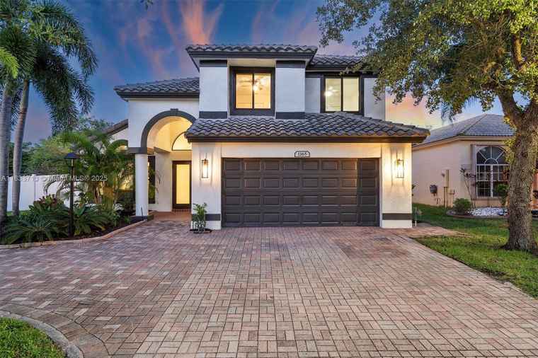 Photo of 1165 NW 132nd Ave Pembroke Pines, FL 33028