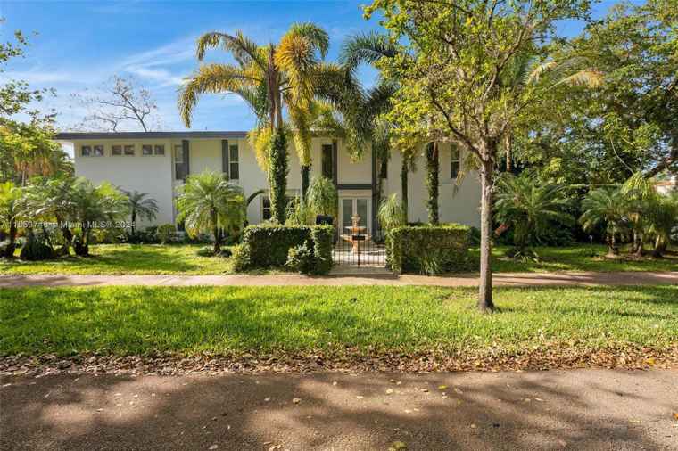 Photo of 1226 San Miguel Ave Coral Gables, FL 33134