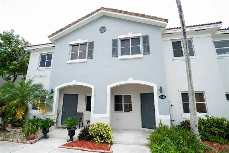 Photo of 2930 SE 15th Ter Homestead, FL 33035
