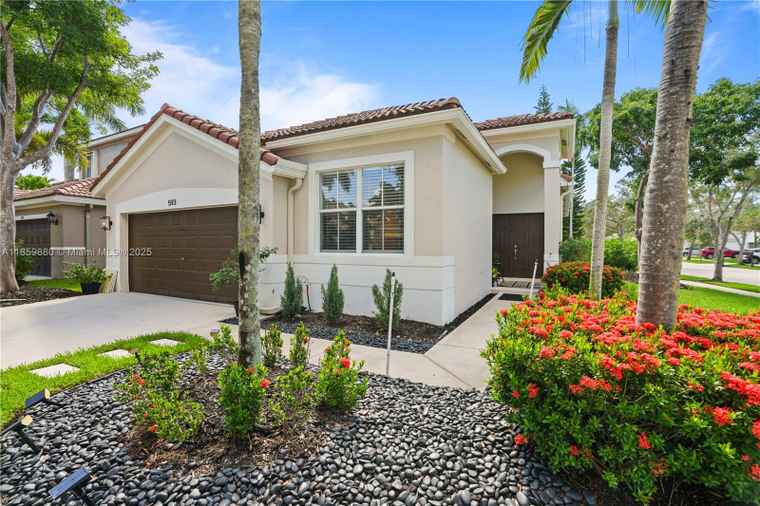 Photo of 593 Pigeon Plum Way Weston, FL 33327
