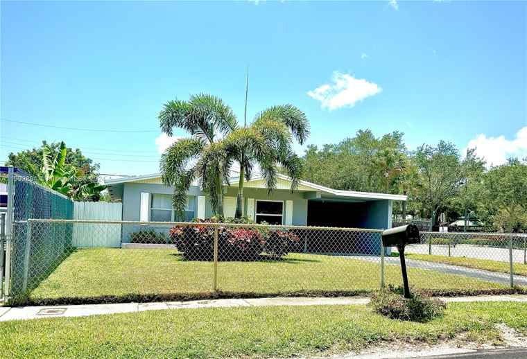 Photo of 1724 NW 7th St Fort Lauderdale, FL 33311