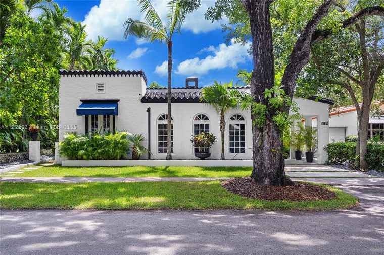 Photo of 1213 Alberca St Coral Gables, FL 33134