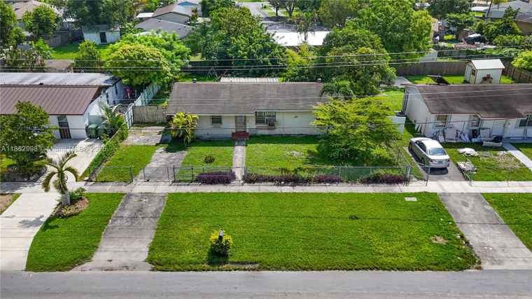 Photo of 345 SW 18th Ave Homestead, FL 33030