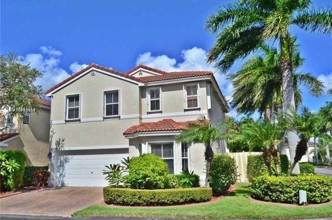 1105 Lidflower St, Hollywood, FL 33019 | MLS# A10758134 ...