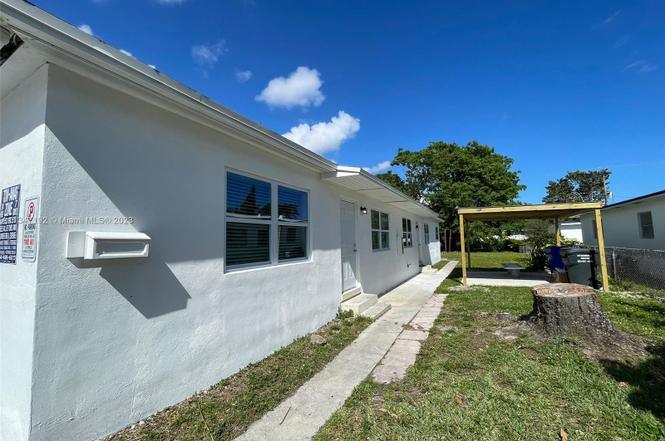 2631 Lincoln St, Hollywood, FL 33020 | MLS# A11347192 | Redfin