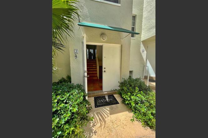 5801 SW 74th Ter #2, South Miami, FL 33143 | MLS ...