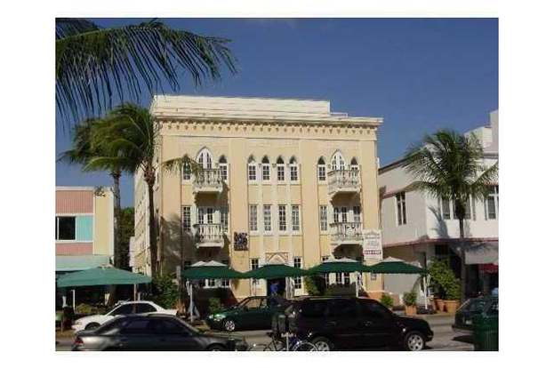 918 Ocean Dr 209 Miami Beach Fl 33139 Mls A1728093 Redfin 918 Ocean Dr 209 Miami Beach Fl 33139